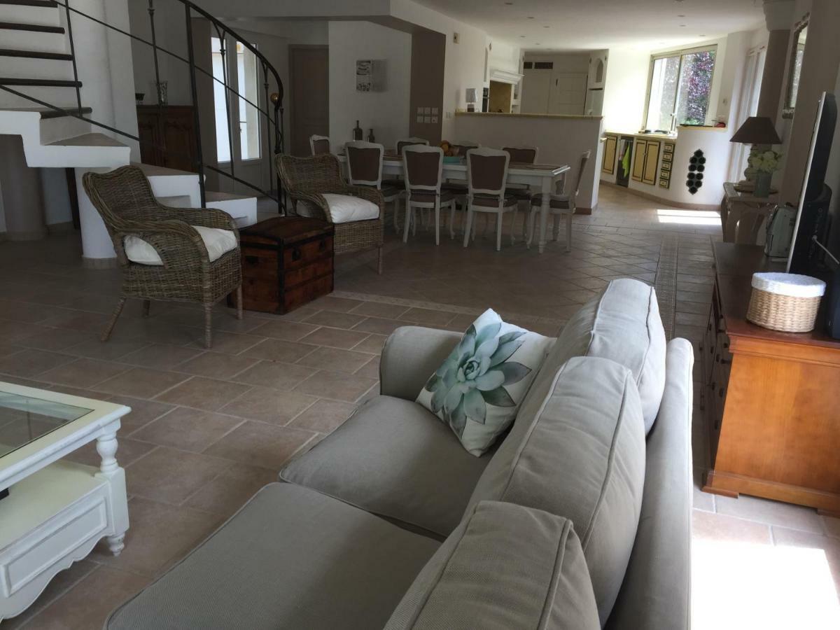 Villa « Chanterie » Villecroze Luaran gambar