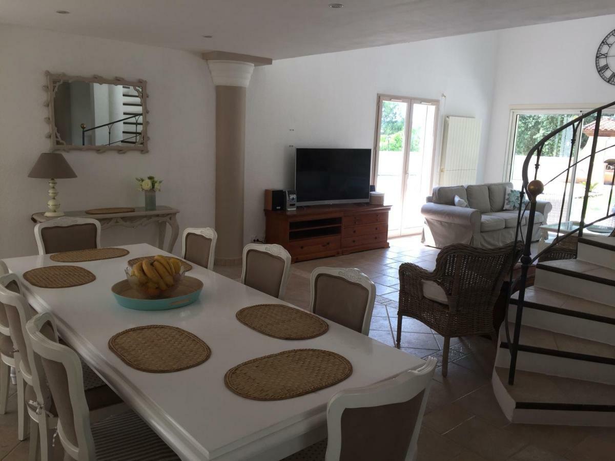Villa « Chanterie » Villecroze Luaran gambar